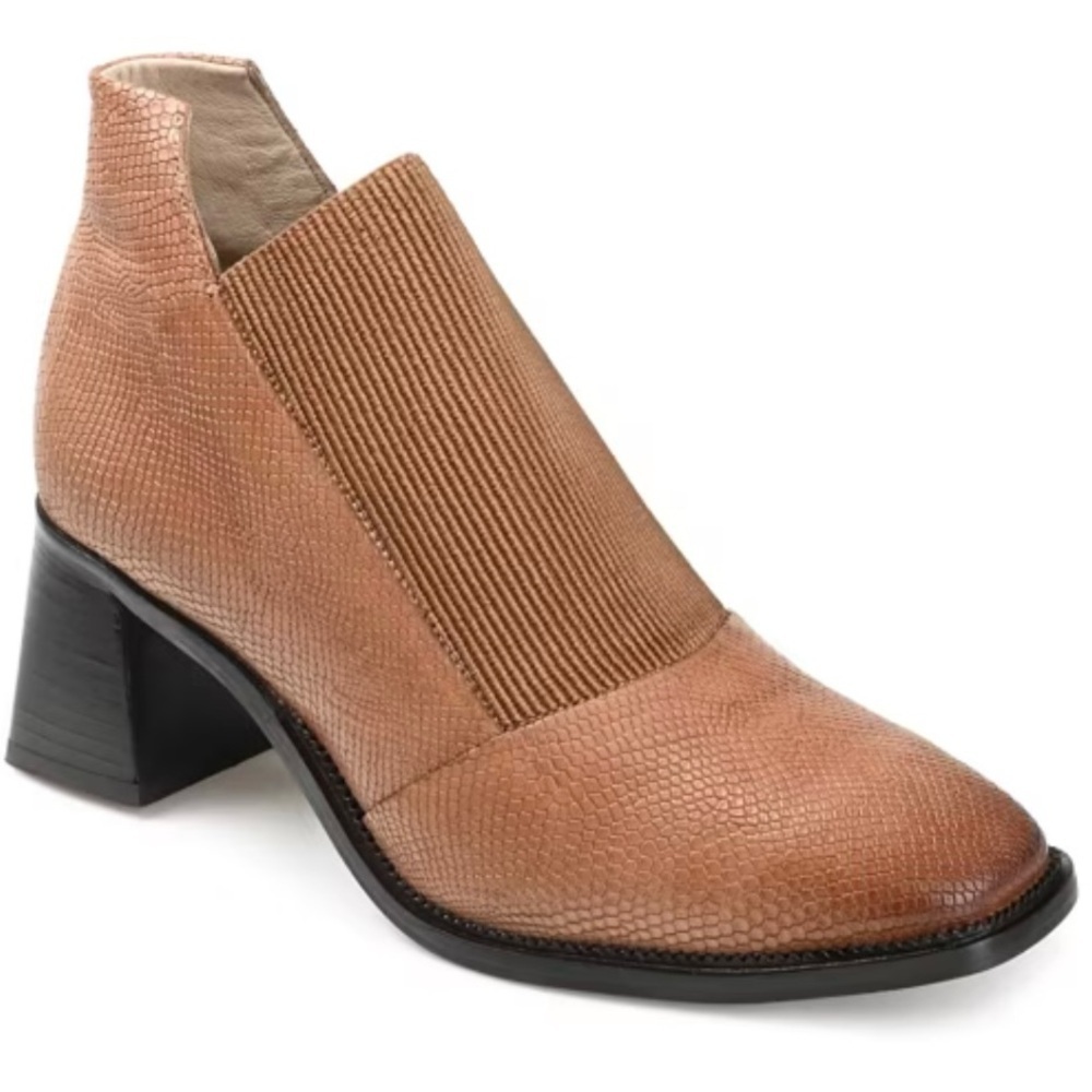 Journee Collection Tan Ankle Booties Size 7.5